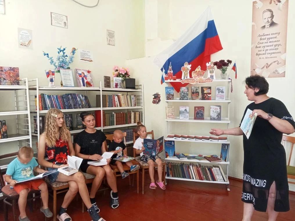 В Скадовском округе прошёл литературный калейдоскоп «По страницам любимых книг» В Скадовском округе прошёл литературный калейдоскоп «По страницам любимых книг»