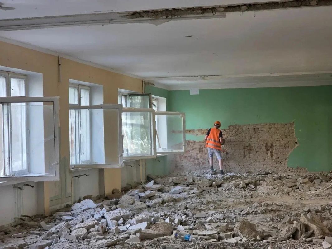 Владимир Сальдо: В Скадовской районной поликлинике начался долгожданный ремонт Владимир Сальдо: В Скадовской районной поликлинике начался долгожданный ремонт
