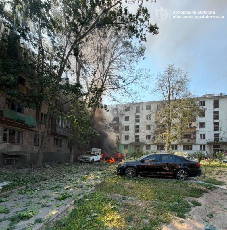 В результате удара управляемой авиабомбой по Запорожью пострадали 18 человек В результате удара управляемой авиабомбой по Запорожью пострадали 18 человек
