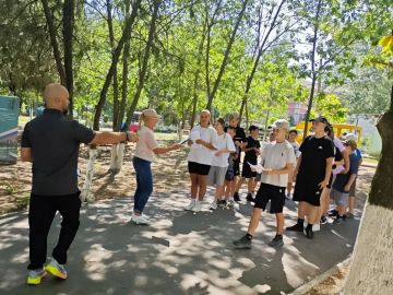 Праздник спорта и мороженого в Новотроицком