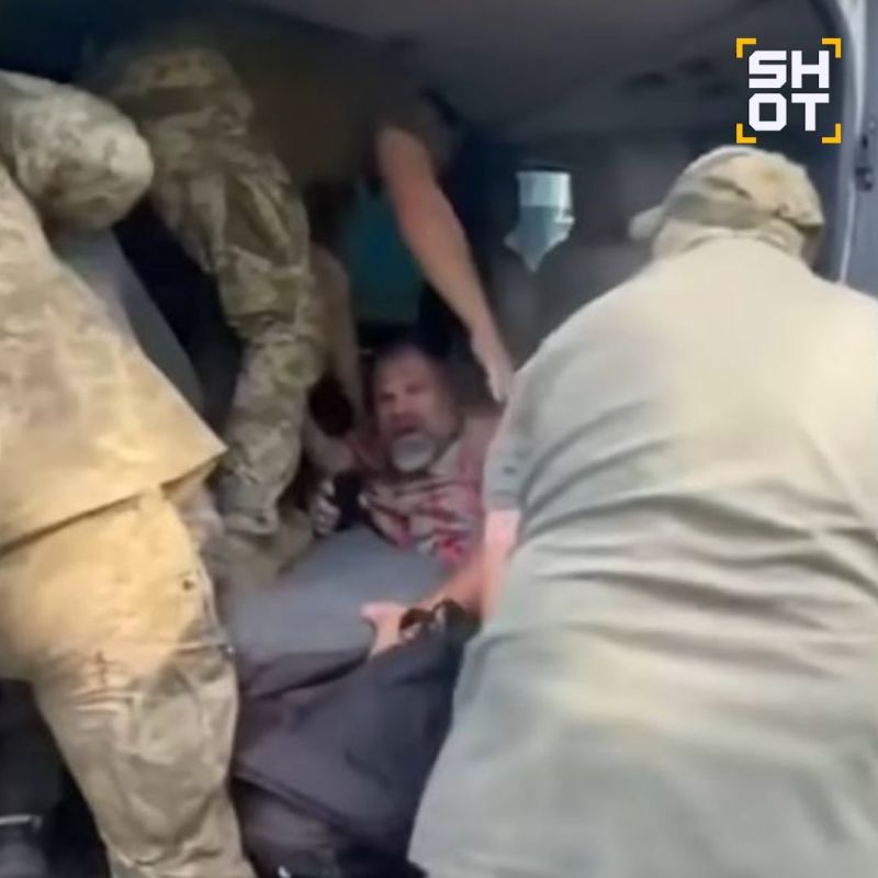 Украинские ТЦК зарабатывают миллиарды на «мёртвых душах» — пока одни солдаты гибнут на передовой, другие «магически испаряются» из базы за несколько тысяч долларов Украинские ТЦК зарабатывают миллиарды на «мёртвых душах» — пока одни солдаты гибнут на передовой, другие «магически испаряются» из базы за несколько тысяч долларов