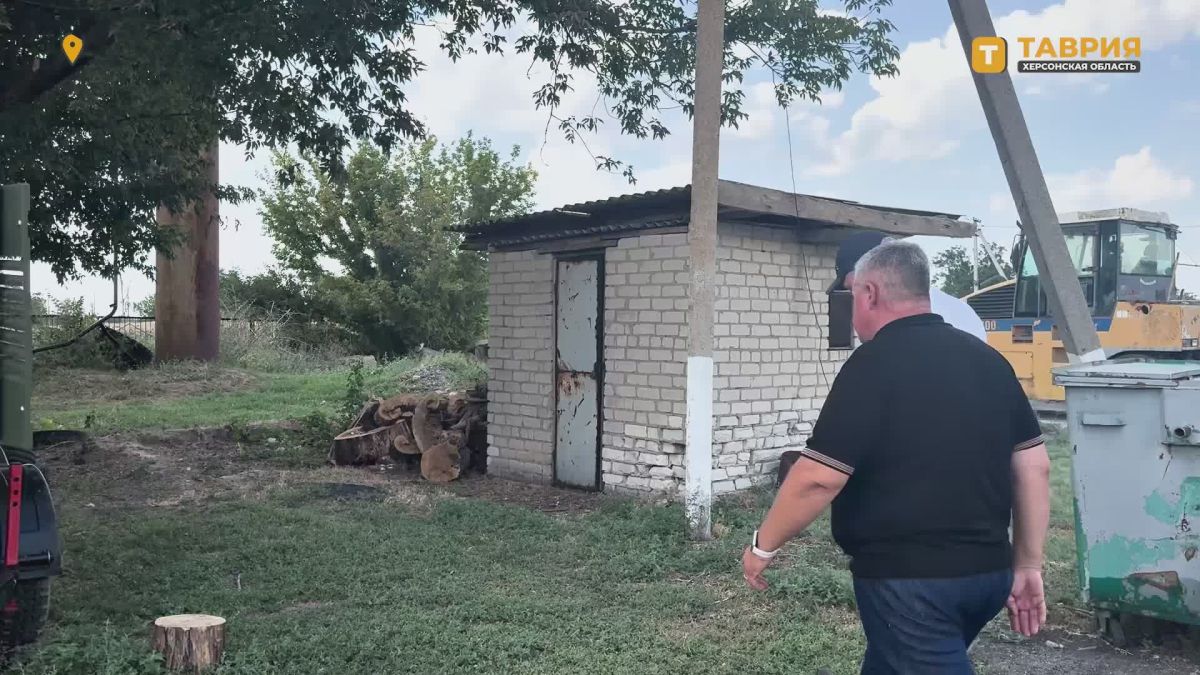 В Нижних Серогозах насосы подключили к генераторам, чтобы обеспечить население водоснабжением, сообщил Владимир Сальдо