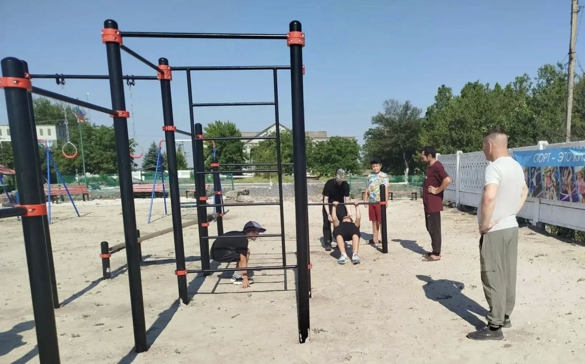 Павел Филипчук: Опытные спортсмены провели показательную тренировку на новой площадке в Фёдоровке Павел Филипчук: Опытные спортсмены провели показательную тренировку на новой площадке в Фёдоровке