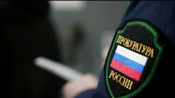 Скадовского предпринимателя оштрафовали за допуск подростков к торговле спиртным
