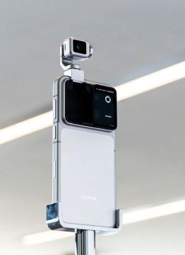 ��������� ������ 2.0: Honor ������ �� ������ �������������� Robot Phone � ������ ��������� ��� ��� � ���� ����