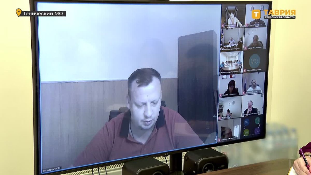 В Херсонской области ведется активная подготовка школ к новому учебному году, заявил "Таврии" Владимир Сальдо