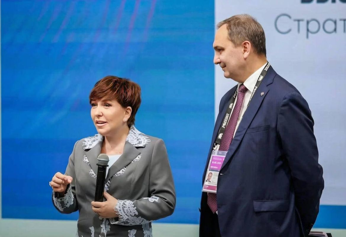 В Национальном центре «Россия» подошёл к концу XI Всероссийский форум «Развитие малых городов и исторических поселений» В Национальном центре «Россия» подошёл к концу XI Всероссийский форум «Развитие малых городов и исторических поселений»