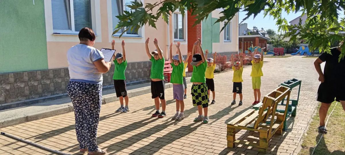Движение — это жизнь!. Накануне в ГБДОУ ХО «Железнопортовский детский сад „Морская жемчужина“ Голопристанского района» прошло яркое спортивное мероприятие, приуроченное ко Дню физкультурника Движение — это жизнь!. Накануне в ГБДОУ ХО «Железнопортовский детский сад „Морская жемчужина“ Голопристанского района» прошло яркое спортивное мероприятие, приуроченное ко Дню физкультурника