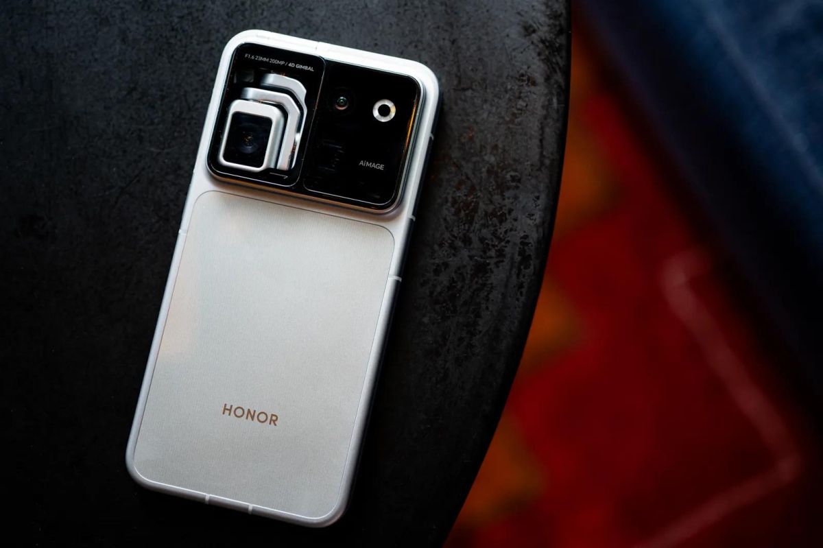 Выдвижная камера 2.0: Honor довела до релиза концептуальный Robot Phone и начнет продавать его уже в этом году Выдвижная камера 2.0: Honor довела до релиза концептуальный Robot Phone и начнет продавать его уже в этом году