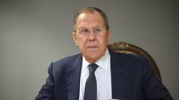 Россия будет сама выбирать цели для ответа на захват ее судов Западом, заявил глава МИД Сергей Лавров