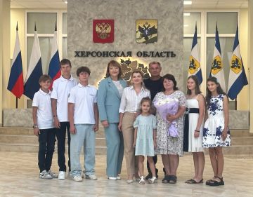 Поздравляем семью Довбня с победой во Всероссийском конкурсе «Семья года»!