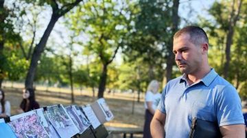 В Геническе прошла акция в поддержку бездомных животных