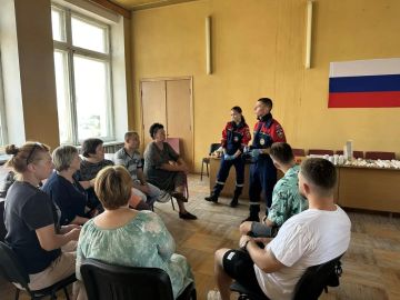 Добровольцы Всероссийского студенческого корпуса спасателей в Херсонской области провели занятия для членов избирательных комиссий