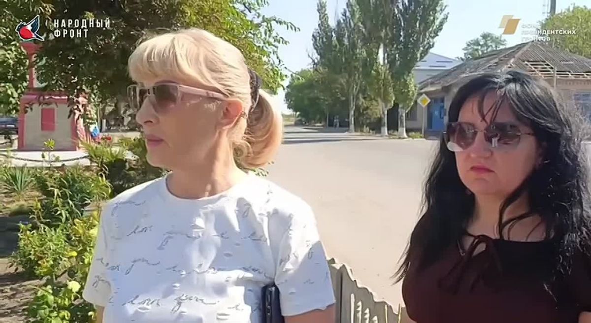 Вместе с администрацией Генического района возложили цветы в память о Давиде Соколове и Николае Ковалёве