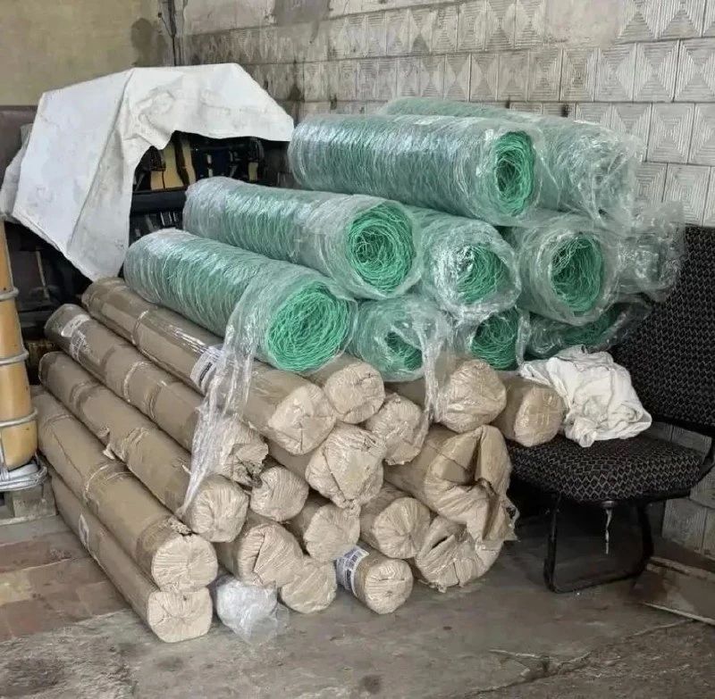 В Новую Каховку из Санкт-Петербурга доставлены металлические и полимерные защитные сети для создания "безопасных коридоров" на дорогах