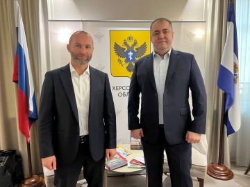 Руководитель постоянного представительства Херсонщины при Правительстве России Владимир Боделан обсудил с главой Каховского округа обеспечение энергоснабжением и водой