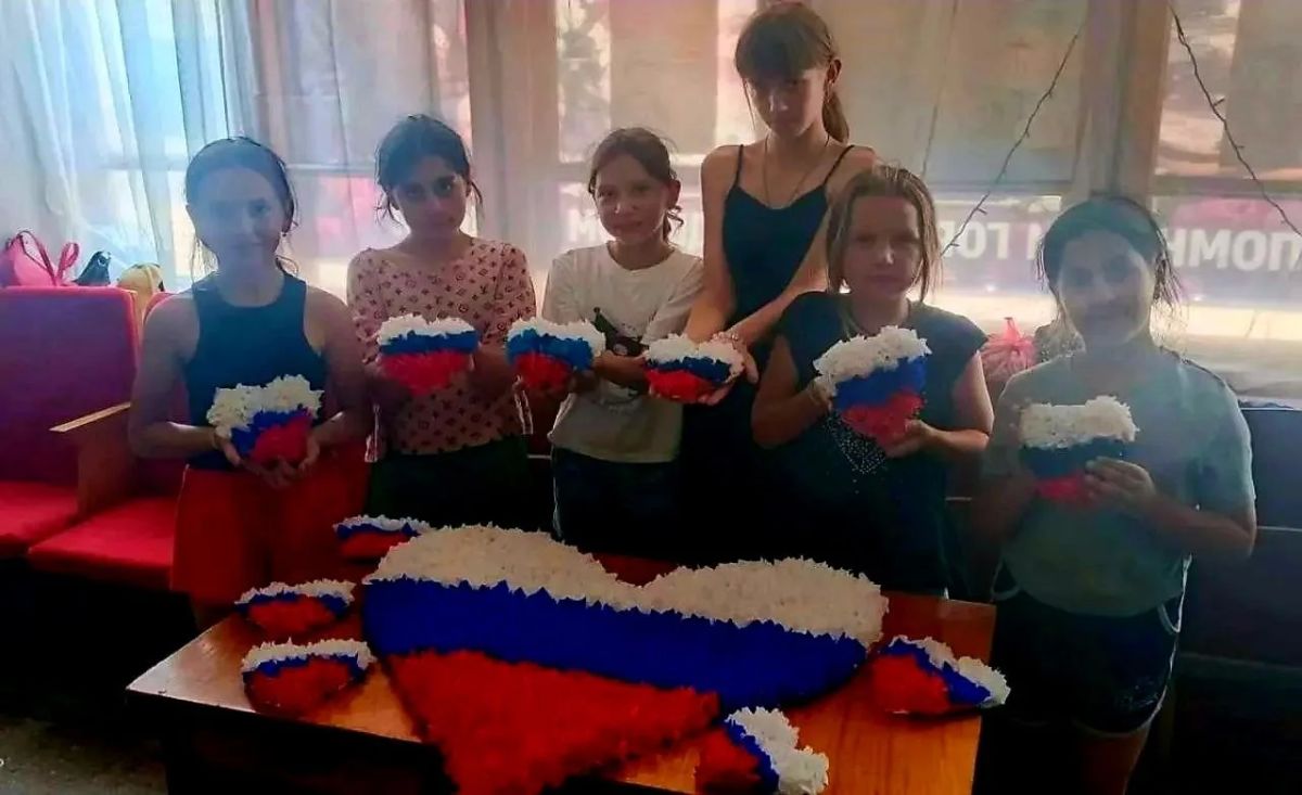 Маленькие ладошки — большие чувства! Мастер-класс в Широчанском СДК Маленькие ладошки — большие чувства! Мастер-класс в Широчанском СДК