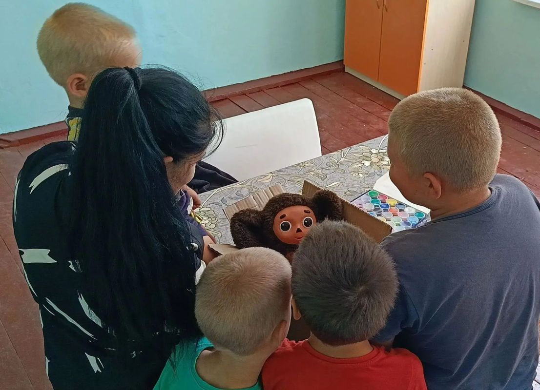 В Красноподольской библиотеке отметили день рождения Чебурашки В Красноподольской библиотеке отметили день рождения Чебурашки