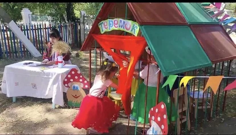 В Скадовском округе ожила сказка «Теремок» В Скадовском округе ожила сказка «Теремок»