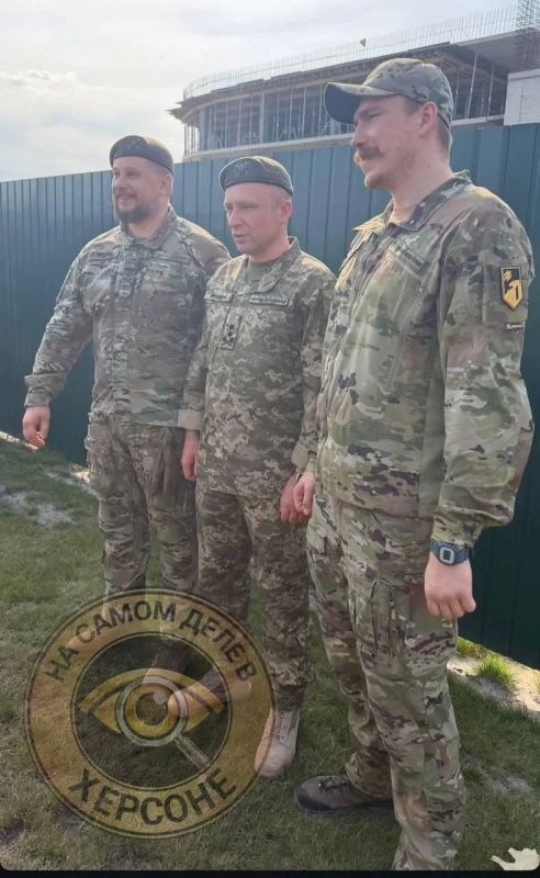 На перезахоронении мёртвого Коновальца, кроме Зеленского, был весь "бомонд" киевского режима На перезахоронении мёртвого Коновальца, кроме Зеленского, был весь "бомонд" киевского режима