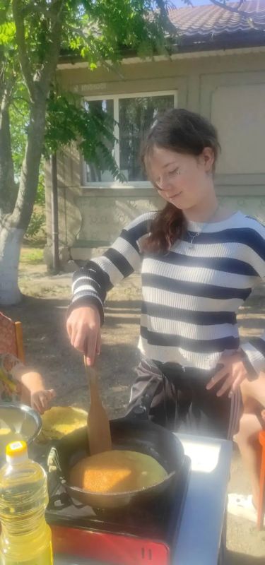В сельской библиотеке села Заозёрное прошли тёплые посиделки «Медовый Спас — нам мёдку припас», приуроченные к народному празднику В сельской библиотеке села Заозёрное прошли тёплые посиделки «Медовый Спас — нам мёдку припас», приуроченные к народному празднику