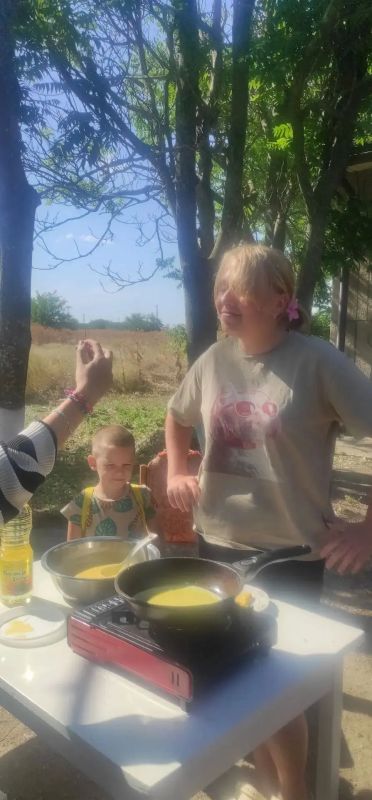 В сельской библиотеке села Заозёрное прошли тёплые посиделки «Медовый Спас — нам мёдку припас», приуроченные к народному празднику В сельской библиотеке села Заозёрное прошли тёплые посиделки «Медовый Спас — нам мёдку припас», приуроченные к народному празднику