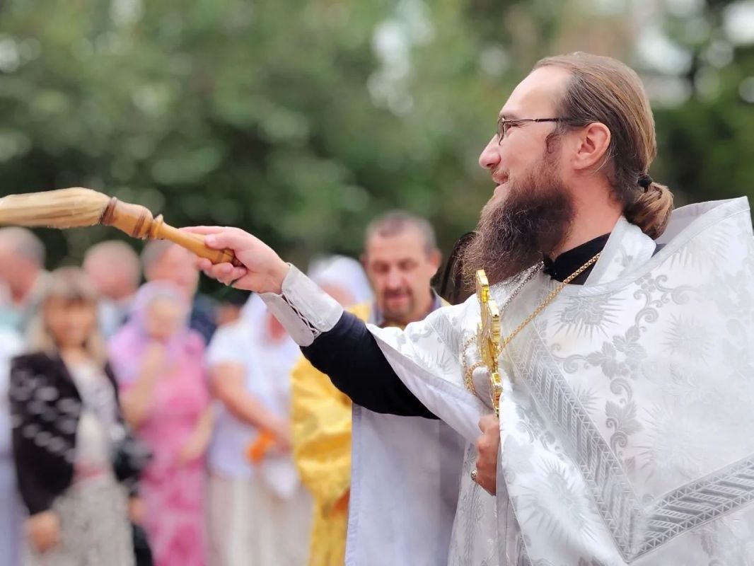 Праздник Преображения Господня в Скадовске: светлый день и благословенные плоды Праздник Преображения Господня в Скадовске: светлый день и благословенные плоды