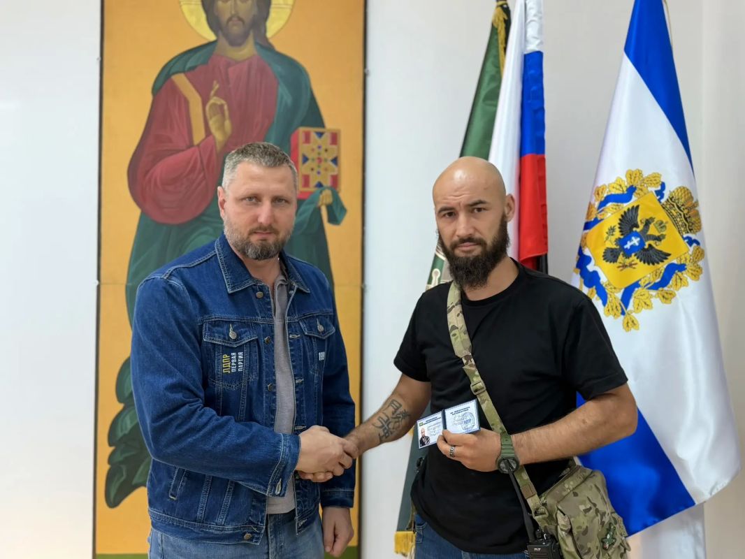 В ряды ЛДПР — с честью и убеждённостью