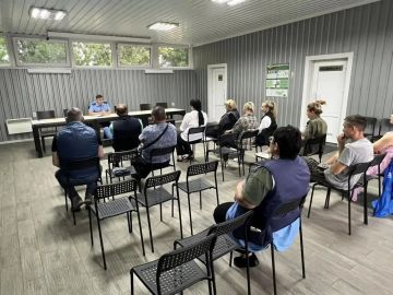Прокурор Каховского округа провел выездной прием работников сельскохозяйственного предприятия