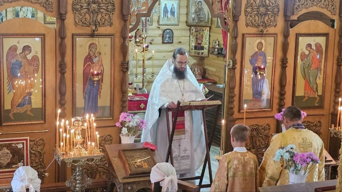 Праздник Преображения Господня в Скадовске: светлый день и благословенные плоды Праздник Преображения Господня в Скадовске: светлый день и благословенные плоды