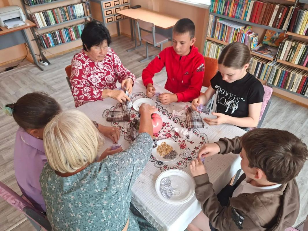 Яблочно-медовый край: щедрость лета в литературе Яблочно-медовый край: щедрость лета в литературе