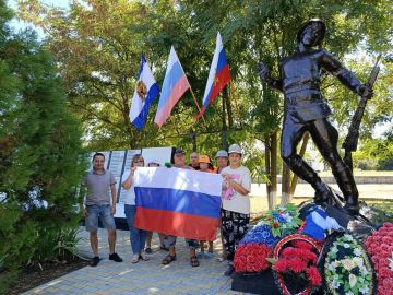 Акция «Цвета Родины» объединила жителей Чонгара