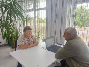 Начальник Костогрызовского территориального отдела Николай Наумченко провёл личный приём граждан