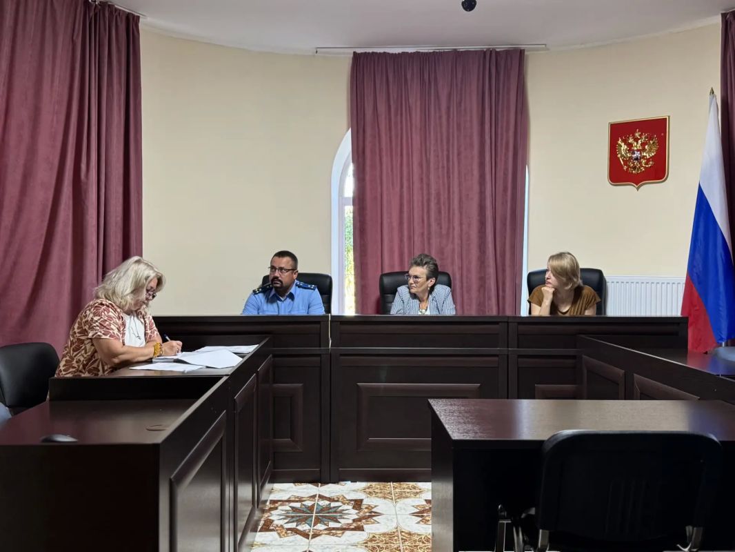 На базе Херсонского областного суда состоялось очередное семинар-совещание На базе Херсонского областного суда состоялось очередное семинар-совещание