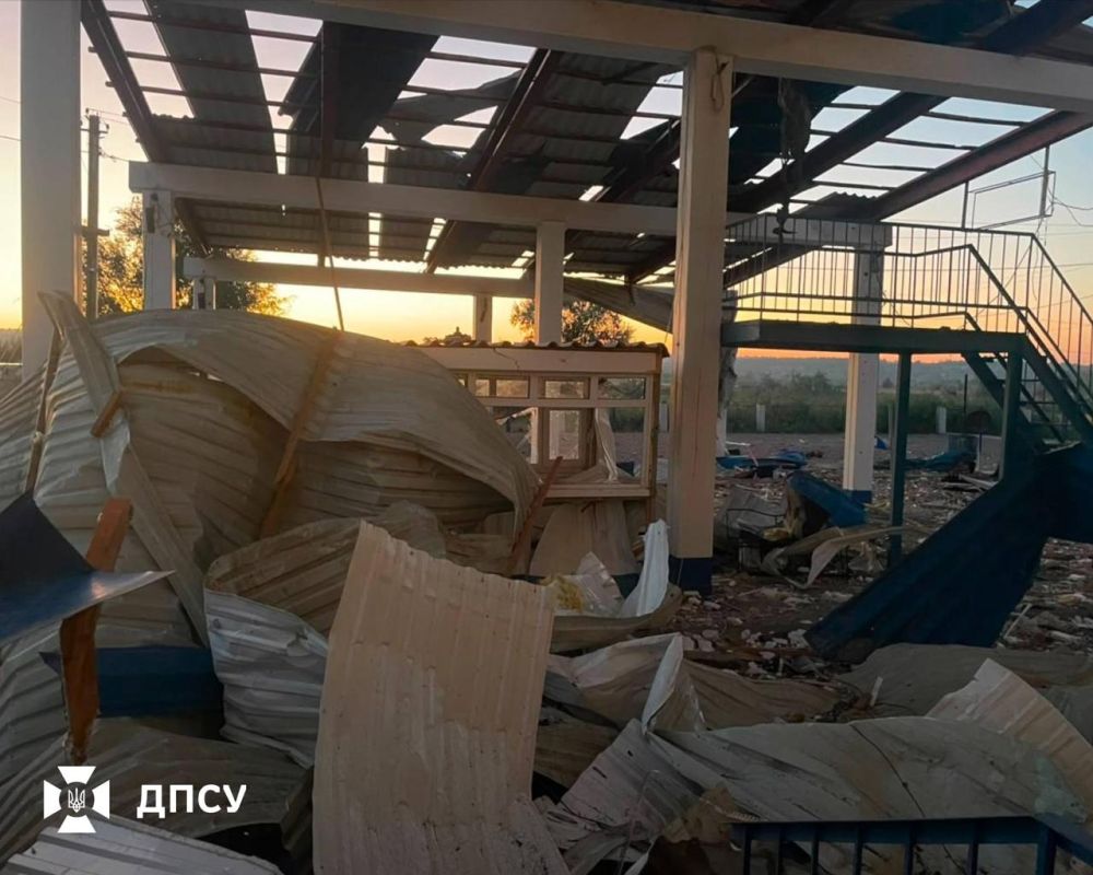 В Одесской области российские беспилотники нанесли удар по международному пункту пропуска "Табаки", сообщает Госпогранслужба