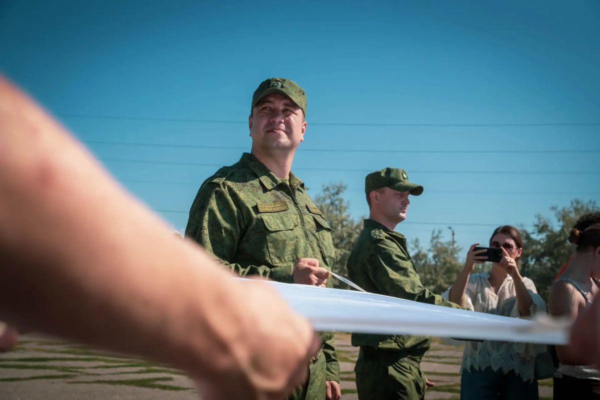 Геническ встретил День флага патриотической акцией Геническ встретил День флага патриотической акцией