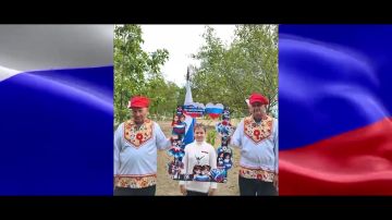 В Широком прошёл торжественный марш ко Дню флага России