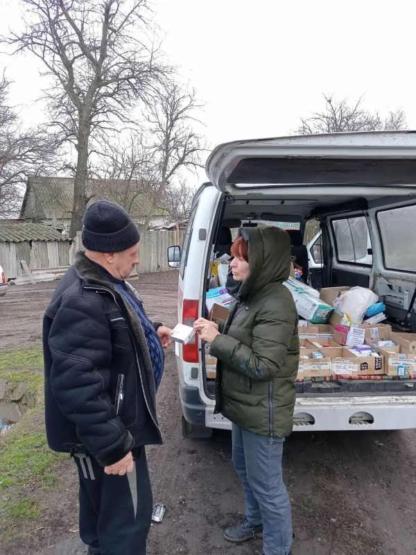 Добро спасет мир: в 15 - километровую зону волонтёр привезла помощь для нуждающихся Добро спасет мир: в 15 - километровую зону волонтёр привезла помощь для нуждающихся