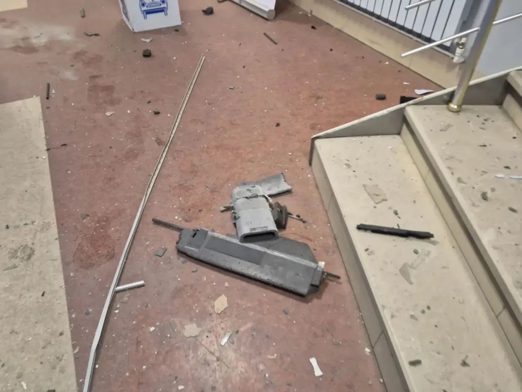 В результате террористической атаки со стороны киевского режима повреждено здание регионального отделения партии «Единая Россия» в Мелитополе — Балицкий В результате террористической атаки со стороны киевского режима повреждено здание регионального отделения партии «Единая Россия» в Мелитополе — Балицкий