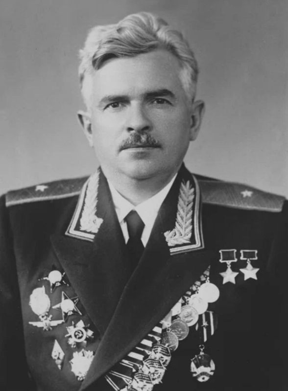 Эдуард Басурин: #ДЕНЬвИСТОРИИ. 24 августа 1914 года родился выдающийся советский лётчик-ас, дважды Герой Советского Союза Петр Афанасьевич Покрышев (село Голая Пристань, ныне Херсонская область) Эдуард Басурин: #ДЕНЬвИСТОРИИ. 24 августа 1914 года родился выдающийся советский лётчик-ас, дважды Герой Советского Союза Петр Афанасьевич Покрышев (село Голая Пристань, ныне Херсонская область)