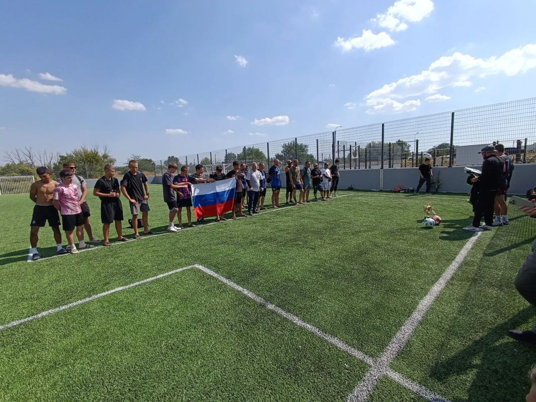 Футбол объединяет: в Каланчаке прошёл яркий турнир! Футбол объединяет: в Каланчаке прошёл яркий турнир!