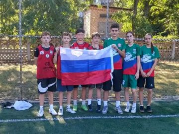 Футбольные виртуозы Аскании-Нова разыграли медали в честь Дня государственного флага