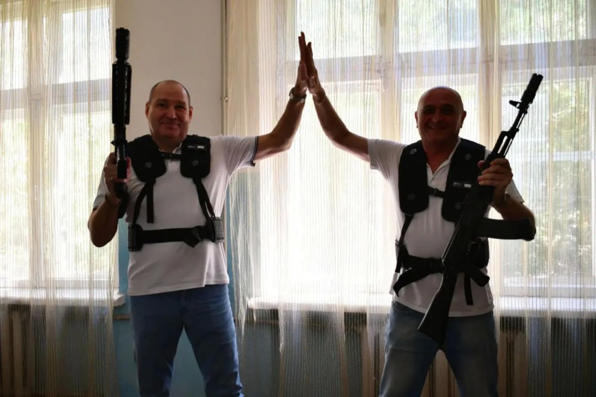 В Скадовске прошли соревнования по фиджитал-спорту ко Дню флага России В Скадовске прошли соревнования по фиджитал-спорту ко Дню флага России
