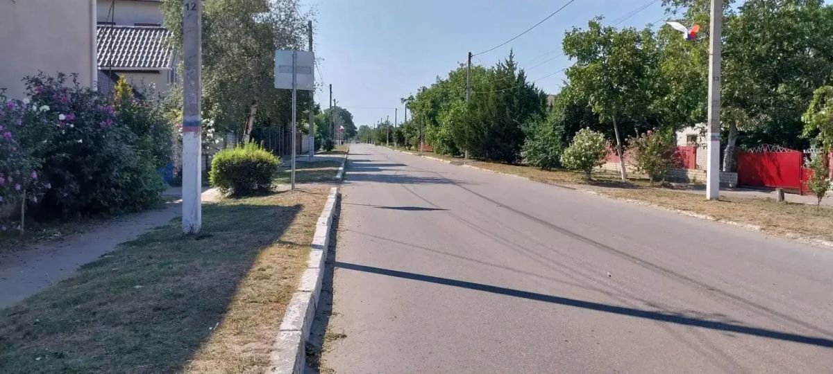 Работы по благоустройству продолжаются в селе Железный Порт Работы по благоустройству продолжаются в селе Железный Порт