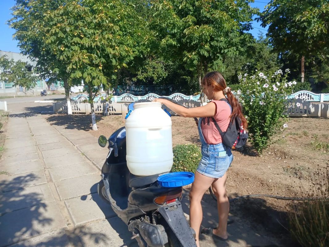«Народная забота: доставка воды жителям»
