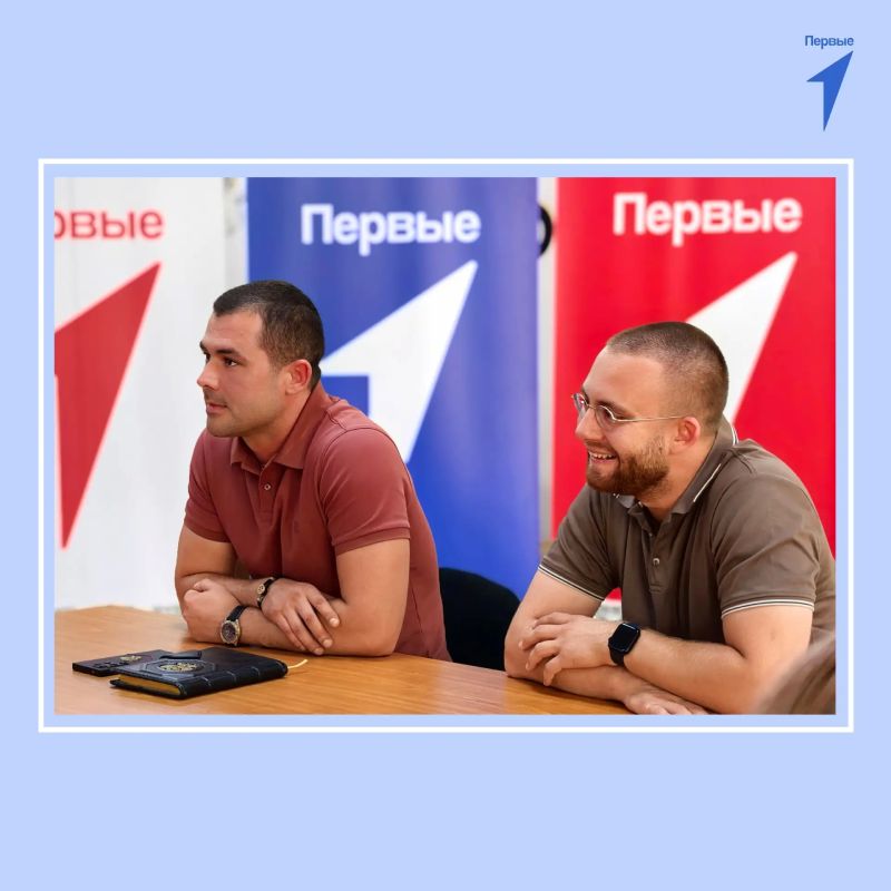 Первые Чаплинки встретились с министром культуры и ознакомились с выставкой «Герои освобожденной Херсонщины» Первые Чаплинки встретились с министром культуры и ознакомились с выставкой «Герои освобожденной Херсонщины»