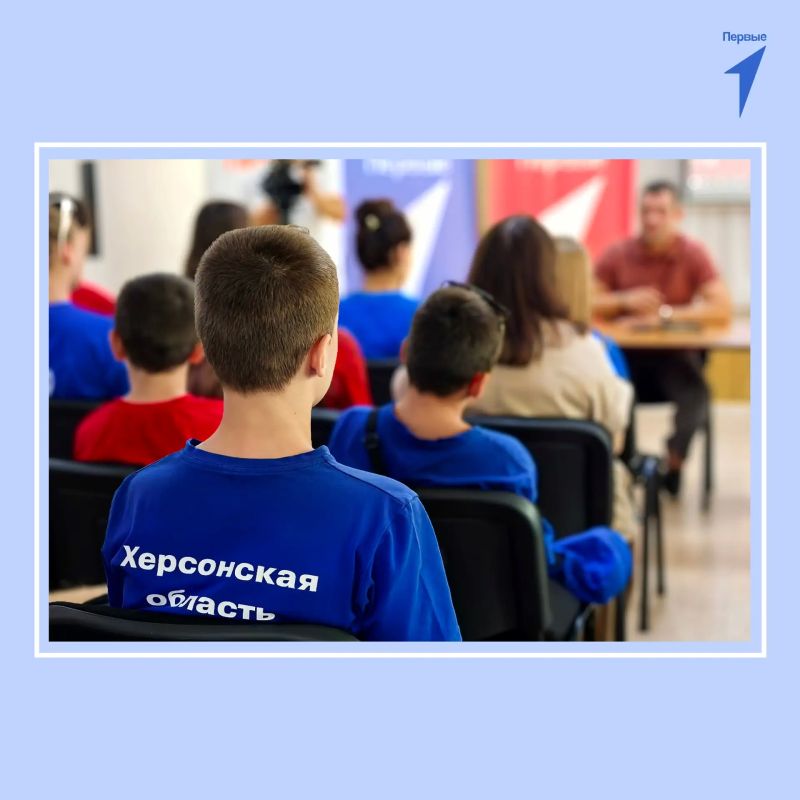 Первые Чаплинки встретились с министром культуры и ознакомились с выставкой «Герои освобожденной Херсонщины» Первые Чаплинки встретились с министром культуры и ознакомились с выставкой «Герои освобожденной Херсонщины»