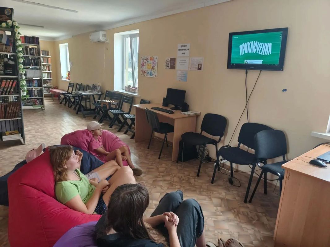 В Тавричанской библиотеке отметили Международный День кино
