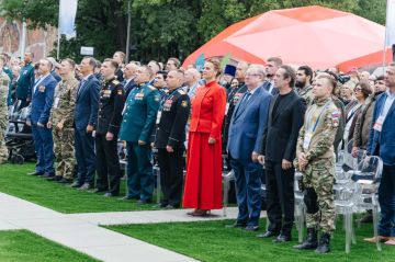 Более 2000 ветеранов СВО и их семей на Всероссийском форуме «Вместе победим»
