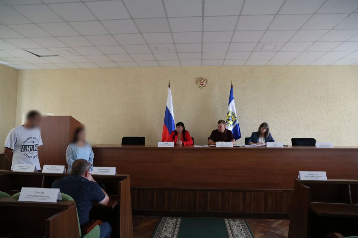 Заседание КДН в Геническе: 16 дел и 7 профилактических вопросов Заседание КДН в Геническе: 16 дел и 7 профилактических вопросов